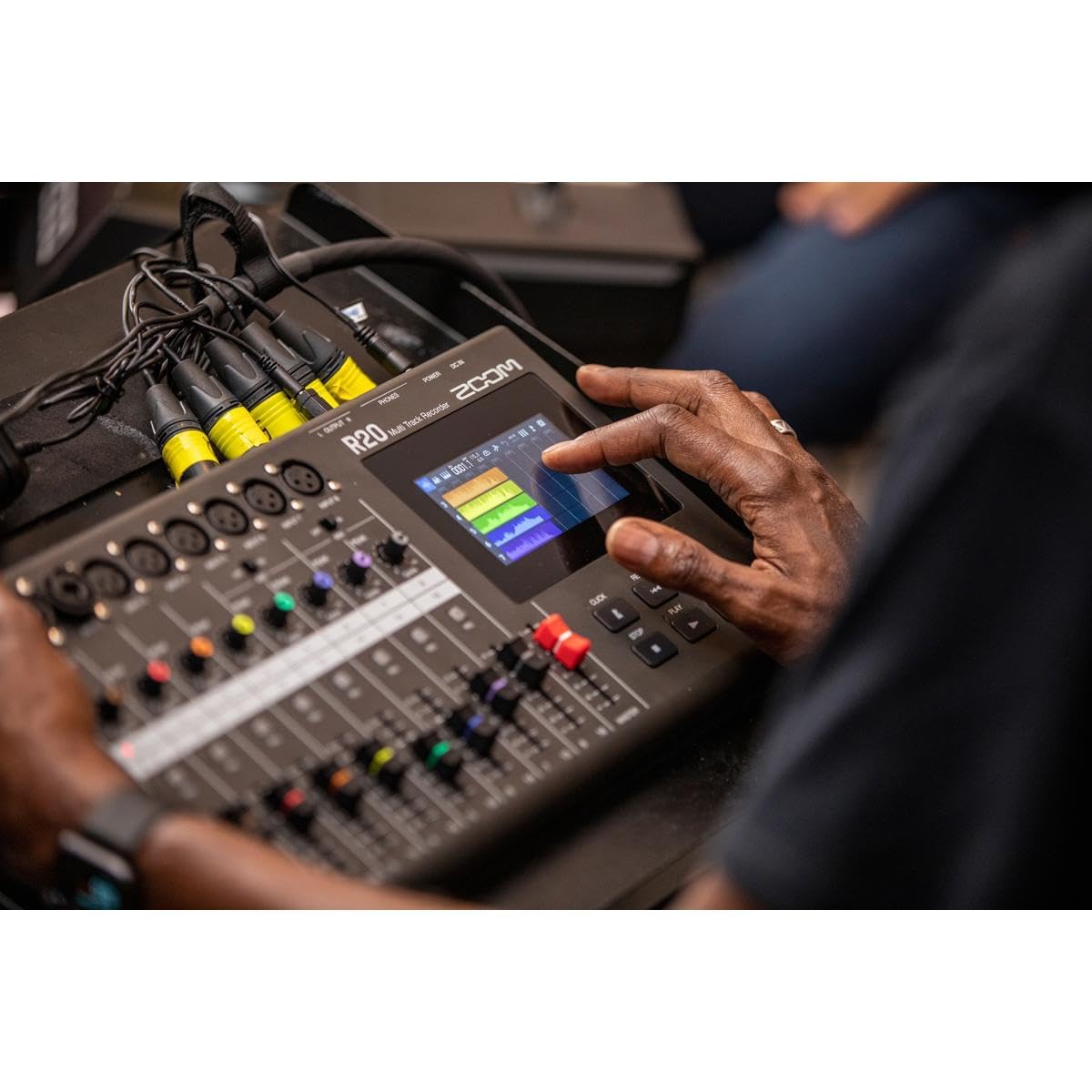 16 Tracks 6 XLR Inputs Tabletop Recorder T38918
