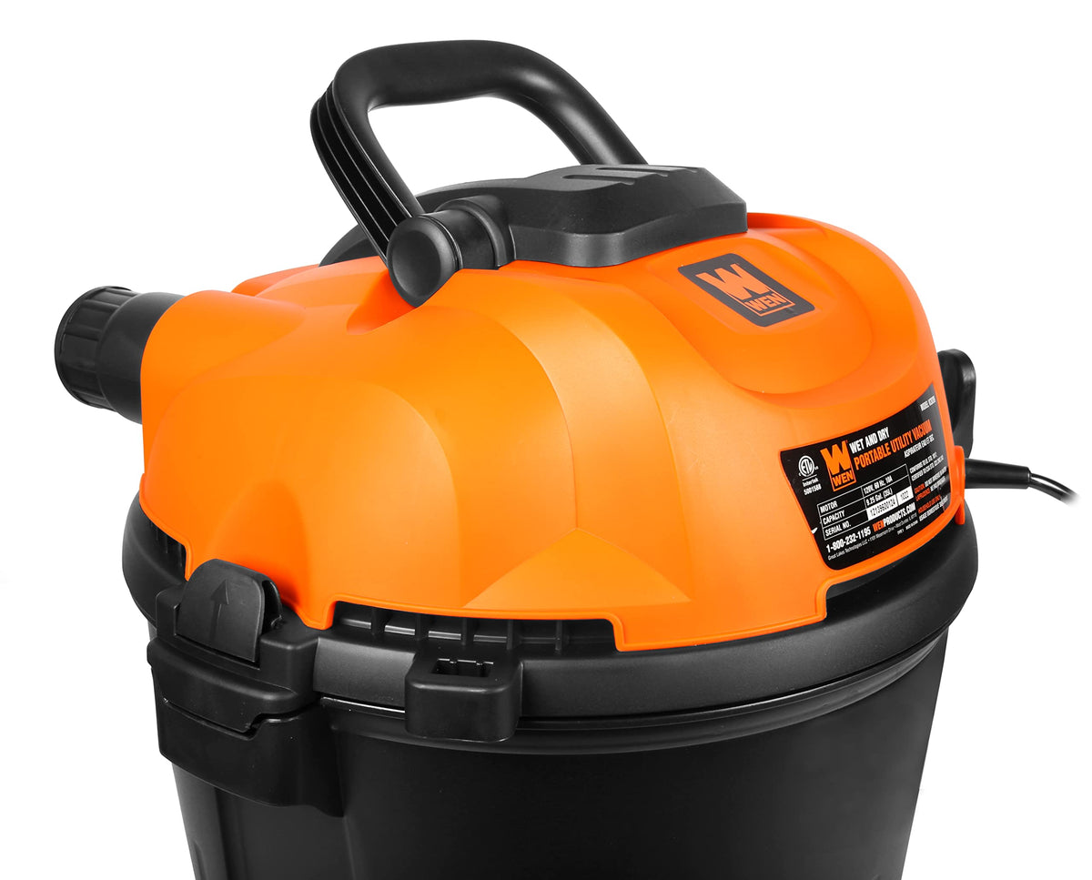 10-Amp 9.25-Gallon Wet/Dry Shop Vacuum and Blower with HEPA Filter Z292477